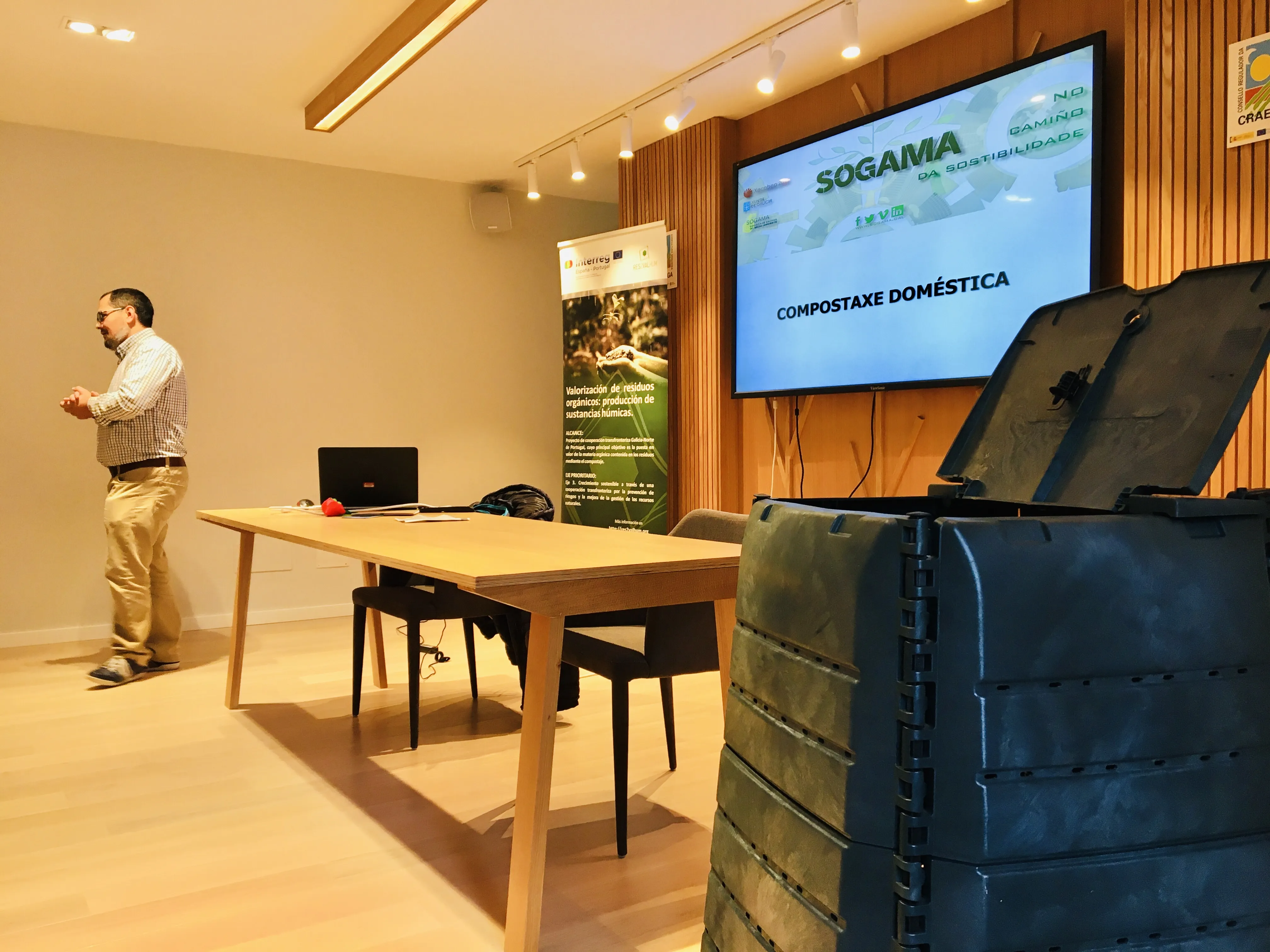 Un total de 74 entidades lucenses ya forman parte del programa de compostaje doméstico de Sogama