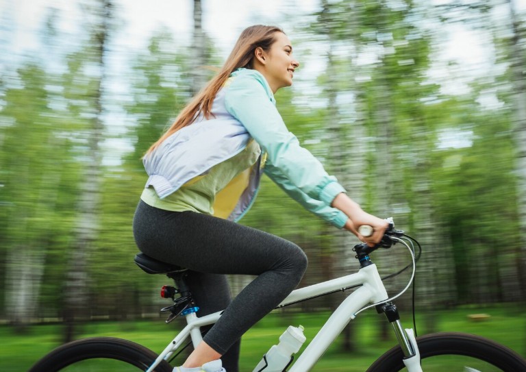 Desplazamiento en bicicleta_Freepik