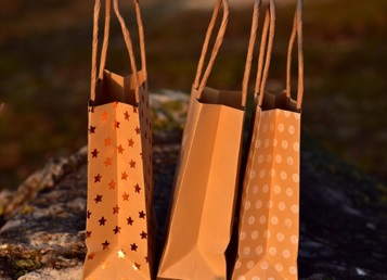 El uso de bolsas de papel en el comercio español creció en 2019 un 9,8% El uso de bolsas de papel en el comercio español creció en 2019 un 9,8%