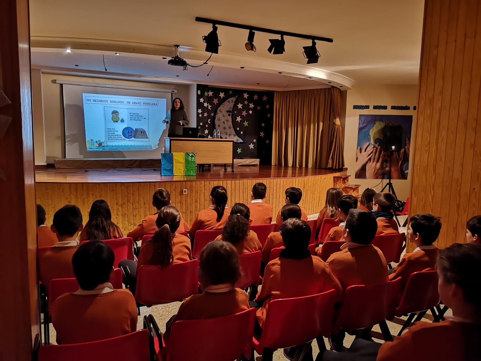 Arrancan las jornadas formativas en los 25 centros educativos adscritos a Recíclate con Sogama Arrancan las jornadas formativas en los 25 centros educativos adscritos a Recíclate con Sogama