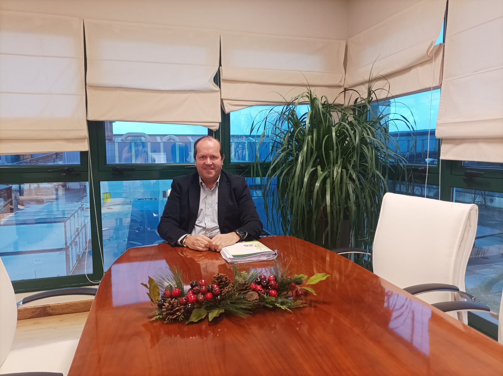 "Abramos la puerta a un nuevo año con ilusión, esperanza y vibraciones positivas" "Abramos la puerta a un nuevo año con ilusión, esperanza y vibraciones positivas"