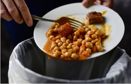 No desperdiciemos alimentos en las celebraciones; tener suficiente comida ya es de por sí un privilegio No desperdiciemos alimentos en las celebraciones; tener suficiente comida ya es de por sí un privilegio