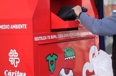 Cáritas recuperó el pasado año 41.000 toneladas de ropa usada