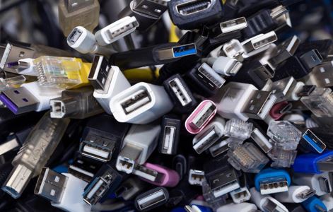 La UE está más cerca de introducir un cargador común para los distintos dispositivos electrónicos