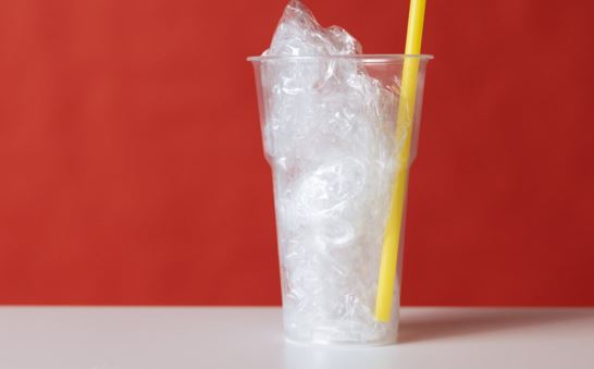 Tres de cada cuatro personas quieren que se prohíban los plásticos de un solo uso lo antes posible