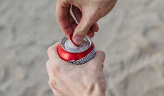El  83% de los españoles manifiesta separar las latas de bebidas para propiciar su reciclaje