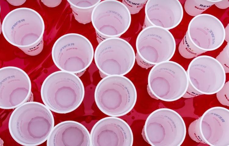 As prácticas circulares ao longo do ciclo de vida dos plásticos poden axudar a reducir o seu impacto ambiental
