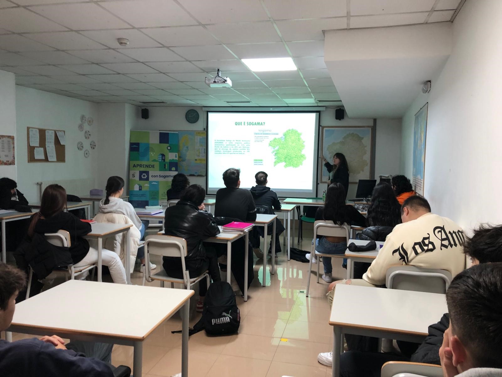 Formación a alumnado de Vigo