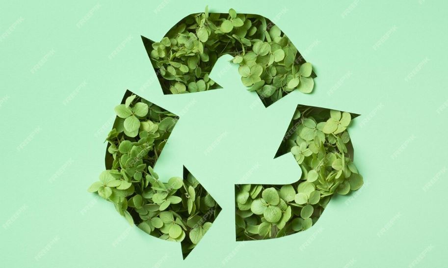 Símbolo reciclaje Freepik