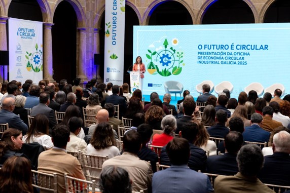 Momento del acto de presentación