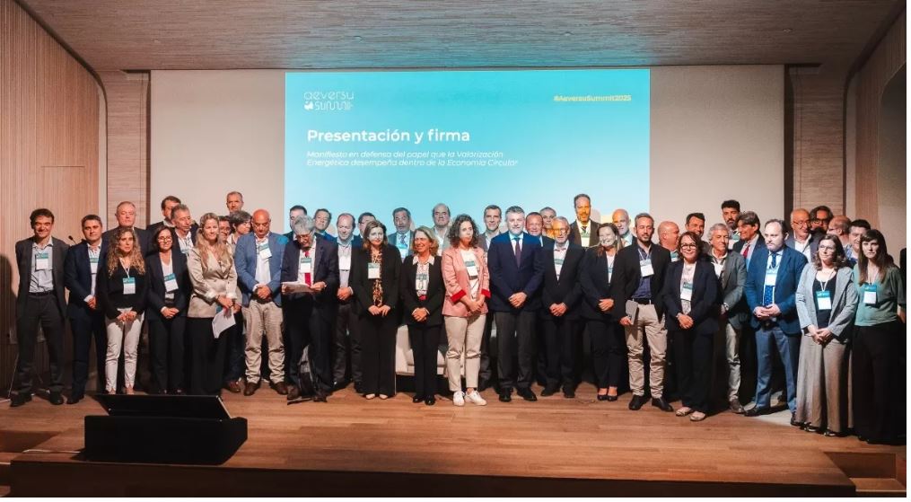 Foto grupo Aeversu Summit