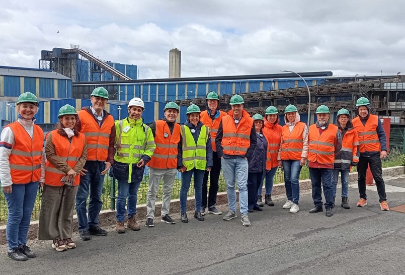 Foto grupo en recorrido guiado por el Complejo Medioambiental de Cerceda