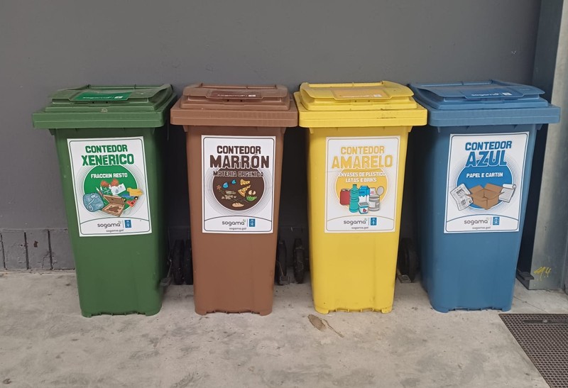 Isla de reciclaje tipo en centros "Recíclate con Sogama"