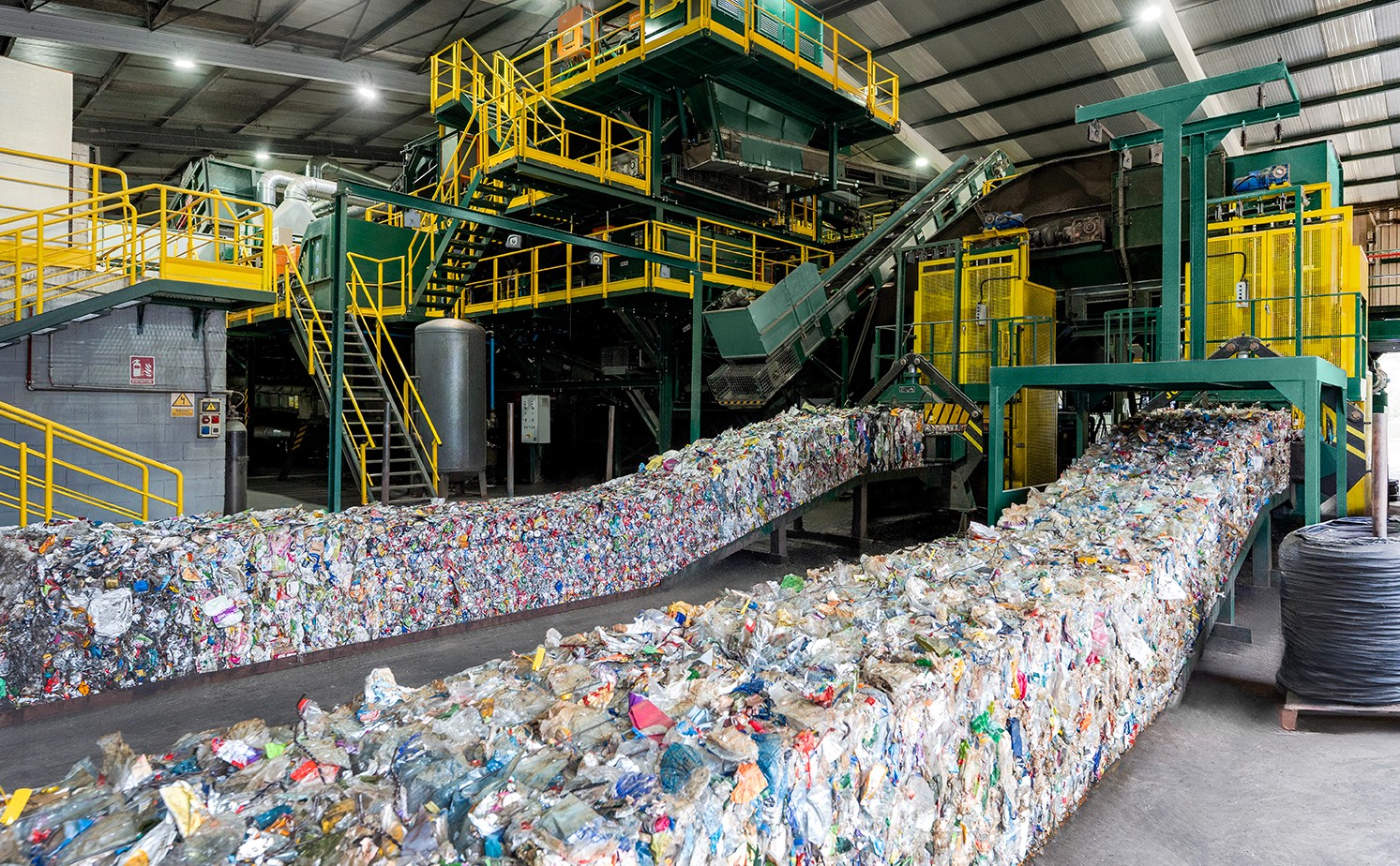 Prensa materiales con destino a reciclaje