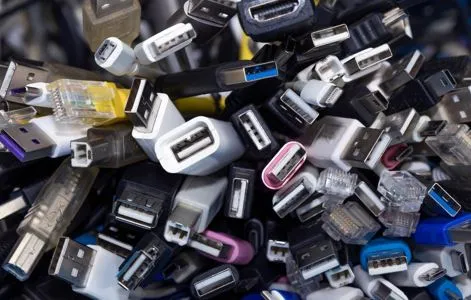 La UE está más cerca de introducir un cargador común para los distintos dispositivos electrónicos