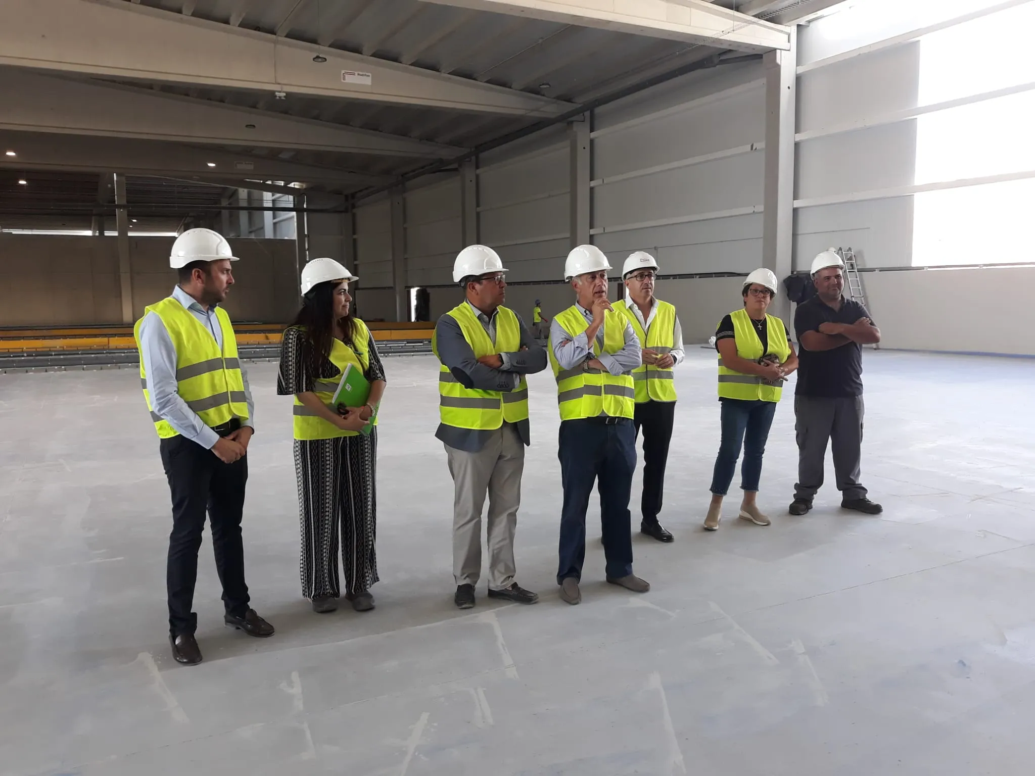 O presidente de Sogama e o alcalde de Vilanova de Arousa durante a visita á planta