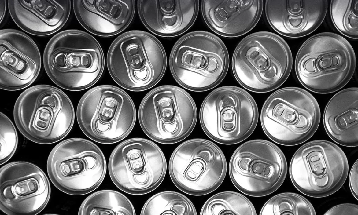Latas de bebidas_Pixabay