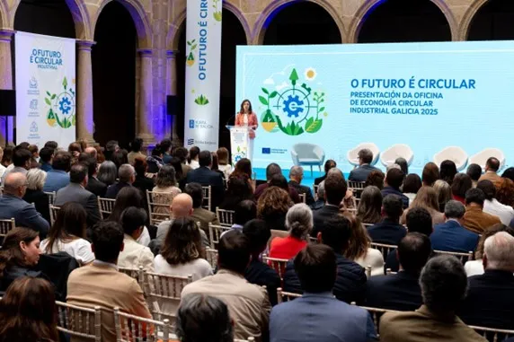 Momento del acto de presentación
