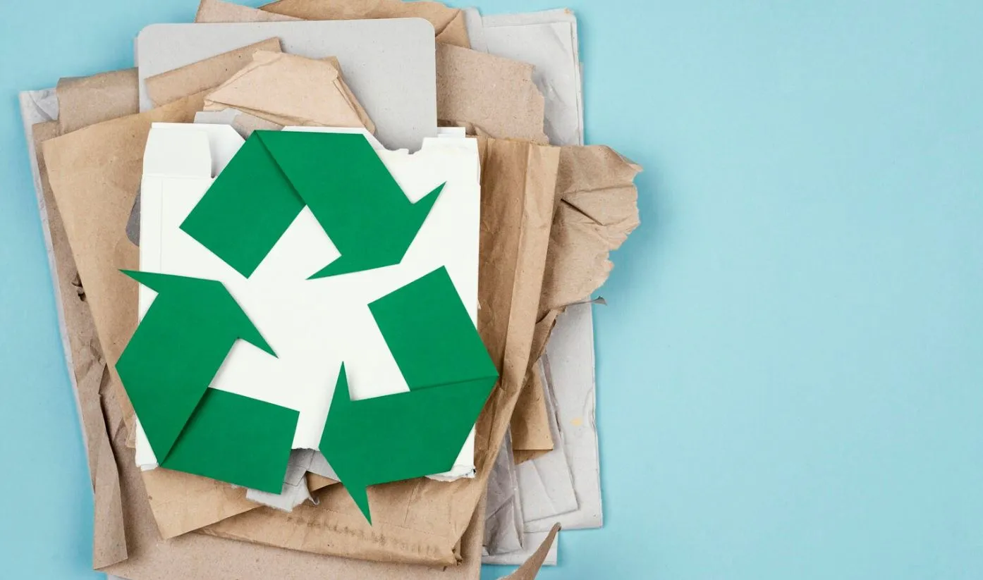 Reciclaje papel_Freepik